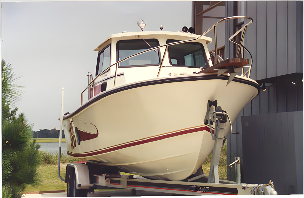 hrboat2_std.remini-enhanced